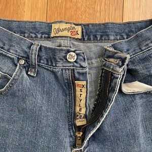 Wrangler 20X Jeans Mens 35x34 Blue Medium Wash Style 01 Competition Distressed